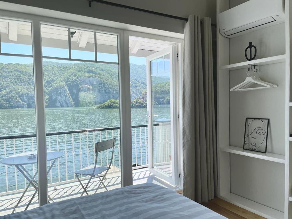 Serenity Ieşelniţa Dış mekan fotoğraf