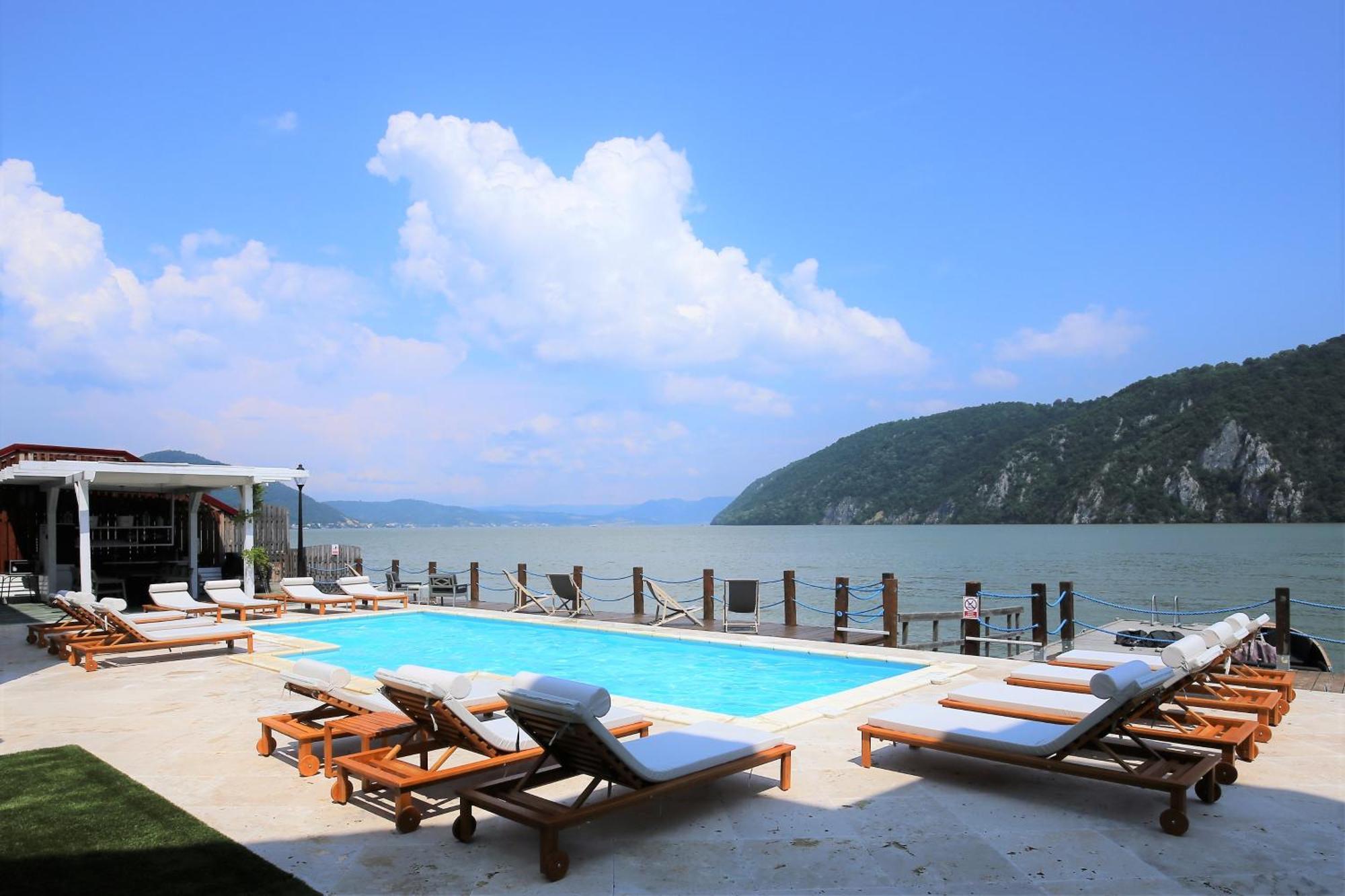 Serenity Ieşelniţa Dış mekan fotoğraf